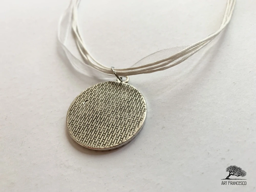 Přívěsek s modrotiskem