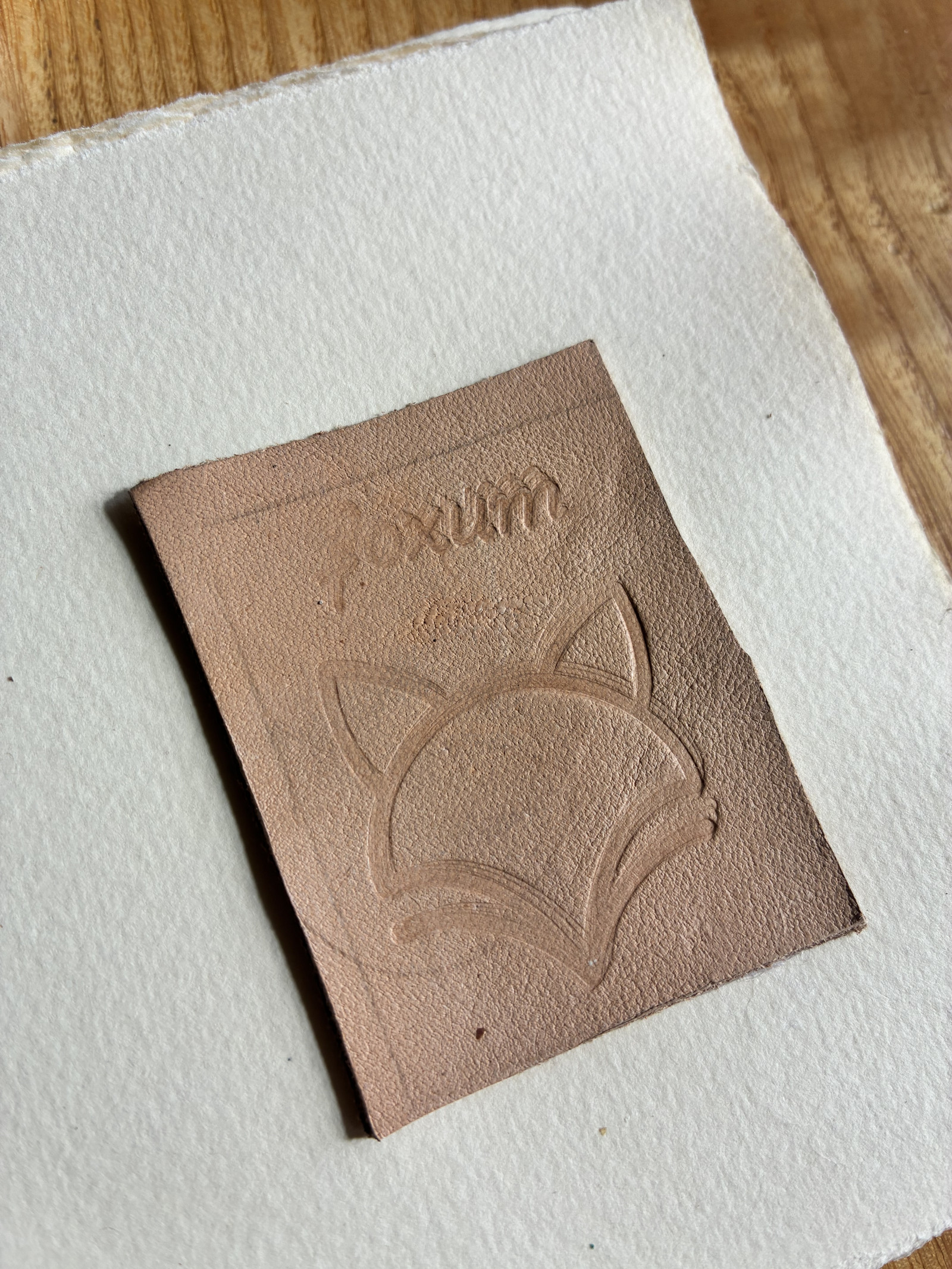 Z OHNĚ A ZEMĚ – Sada řemeslných úhlů a ručního papíru